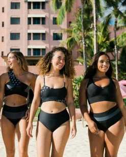 Nani Swimwear Black Point Break Crop 17 Nani Swimwear Black Point Break Crop