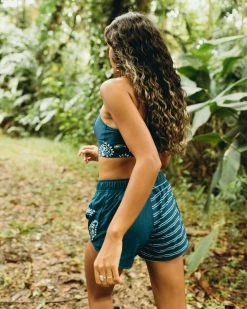 Nani Swimwear Savannah Hybrid Explorer Short Ocean Blues 17 Nani Swimwear Savannah Hybrid Explorer Short Ocean Blues