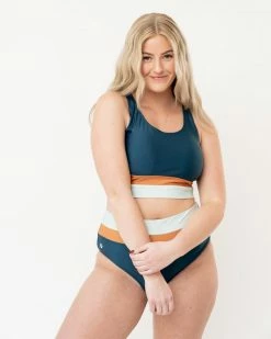 Nani Swimwear Flow Cut Back Crop