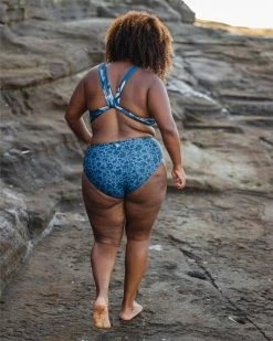 Nani Swimwear Laie Switch V Crop