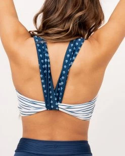 Nani Swimwear Mara Switch V Crop 13 Nani Swimwear Mara Switch V Crop