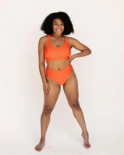 Nani Swimwear Textured Stella Avant Crop