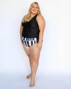 Nani Swimwear Black Switch V Tankini